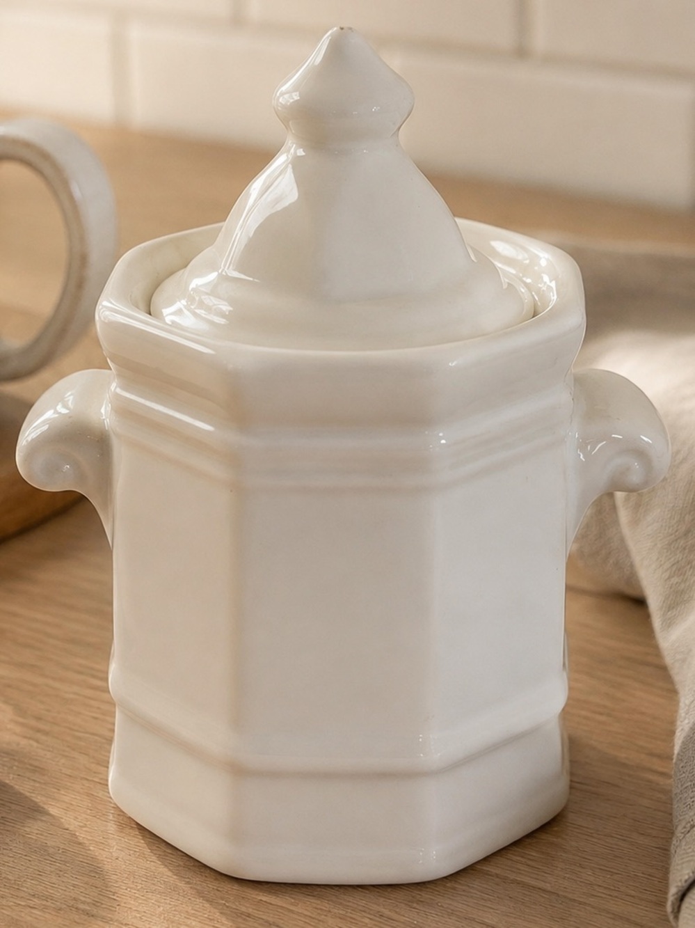Vintage Pfaltzgraff Heritage White Covered Sugar Bowl Lid USA Stoneware
